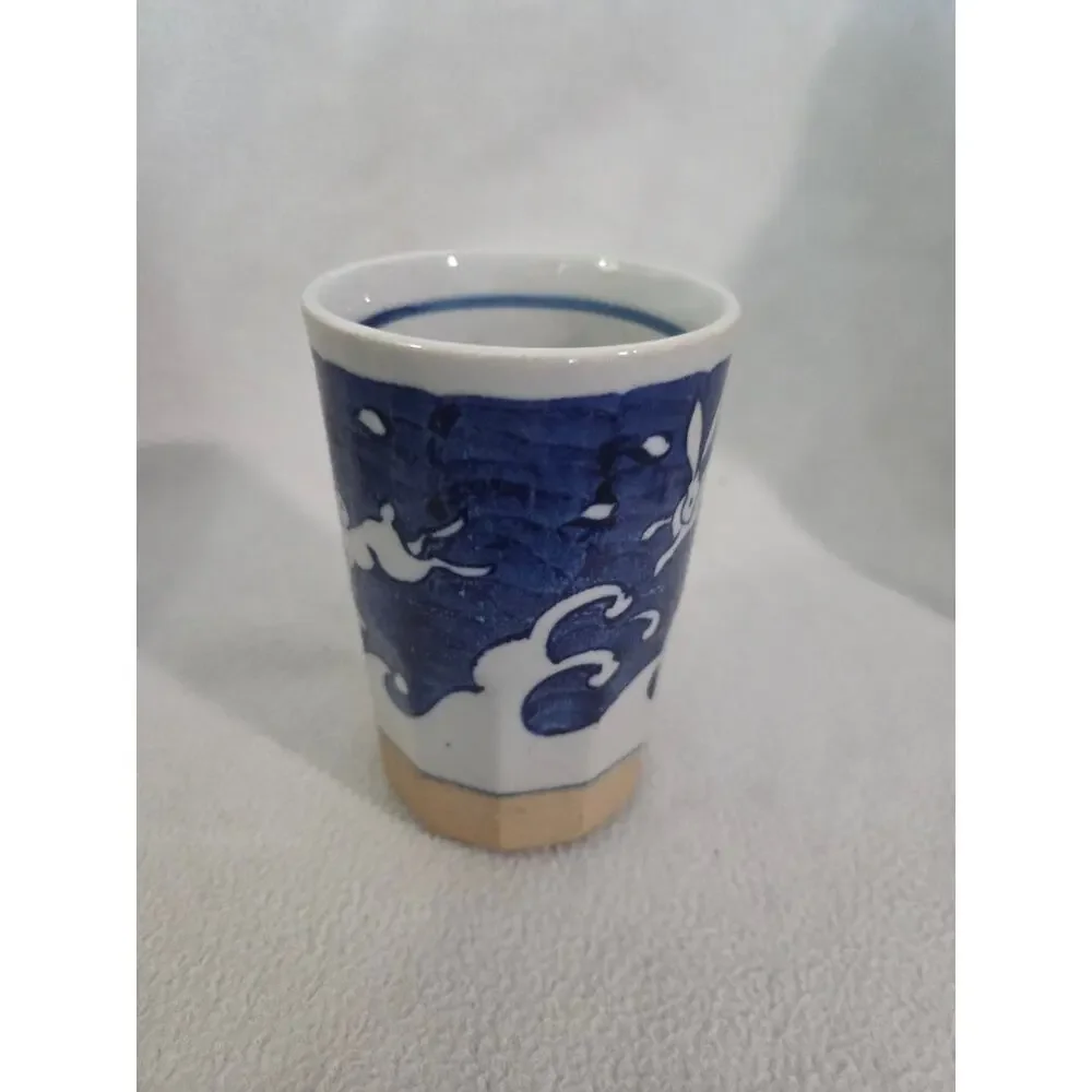 Vtg Japanese Sometsuke Oshima Rabbit Pottery Blue White CUP